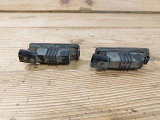 bontott VW GOLF V Hátsó Rendszámtábla Világítás