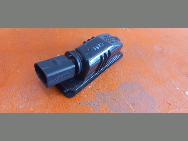 bontott VW GOLF V Hátsó Rendszámtábla Világítás