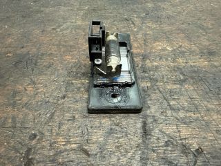 bontott VW GOLF V Hátsó Rendszámtábla Világítás