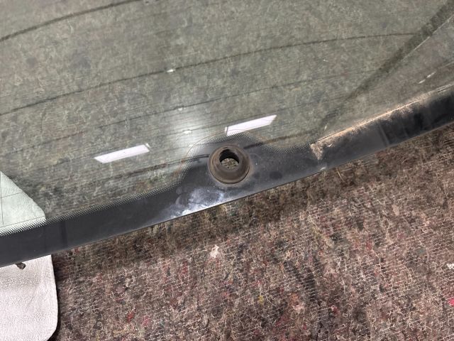 bontott VW GOLF V Hátsó Szélvédő