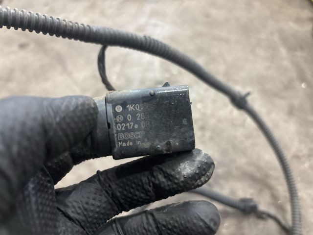 bontott VW GOLF V Hátsó Tolatóradar Szett