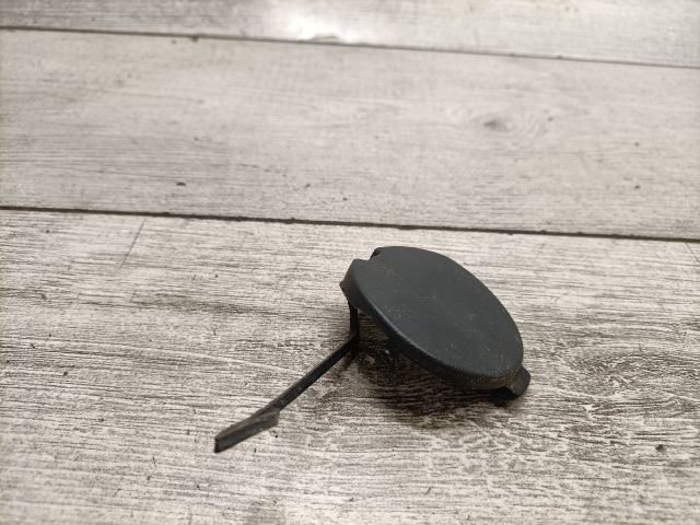 bontott VW GOLF V Hátsó Vonószem Burkolat