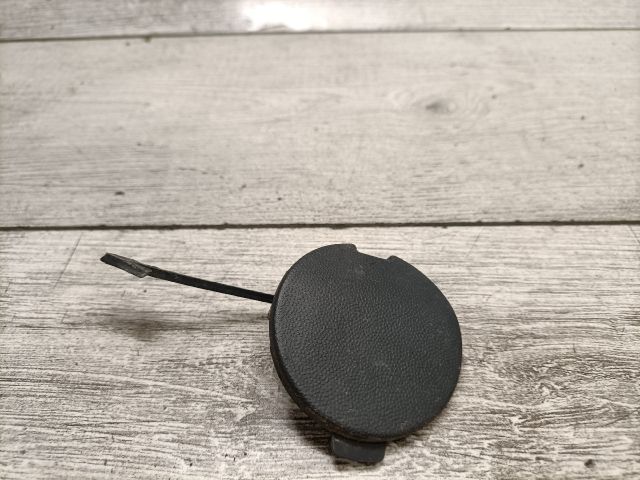 bontott VW GOLF V Hátsó Vonószem Burkolat