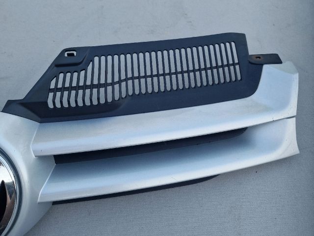 bontott VW GOLF V Hűtőrács