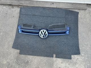 bontott VW GOLF V Hűtőrács