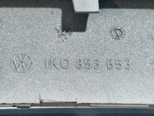 bontott VW GOLF V Hűtőrács