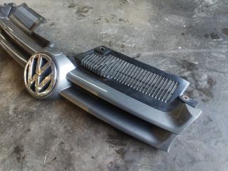 bontott VW GOLF V Hűtőrács