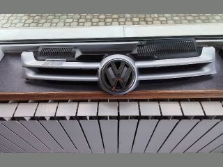 bontott VW GOLF V Hűtőrács