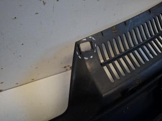 bontott VW GOLF V Hűtőrács