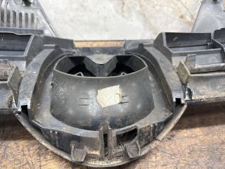 bontott VW GOLF V Hűtőrács