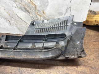 bontott VW GOLF V Hűtőrács