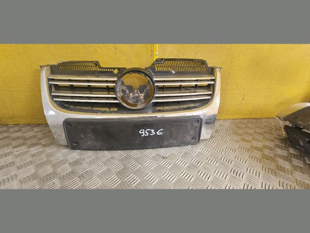 bontott VW GOLF V Hűtőrács