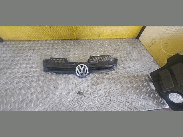 bontott VW GOLF V Hűtőrács