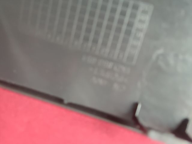 bontott VW GOLF V Hűtőrács