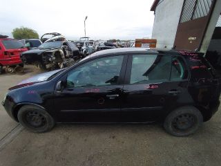 bontott VW GOLF V Hűtőrács