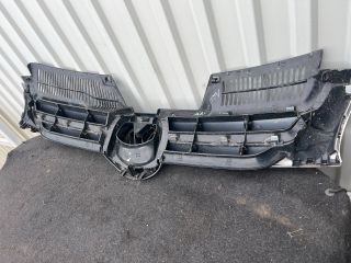 bontott VW GOLF V Hűtőrács