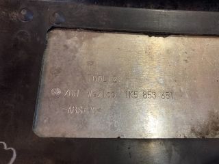 bontott VW GOLF V Hűtőrács