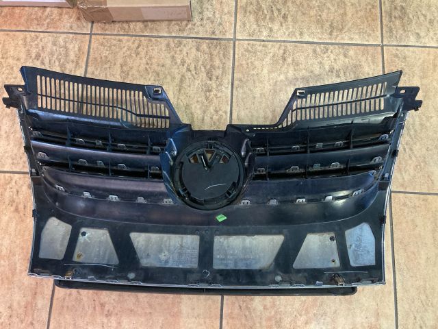 bontott VW GOLF V Hűtőrács