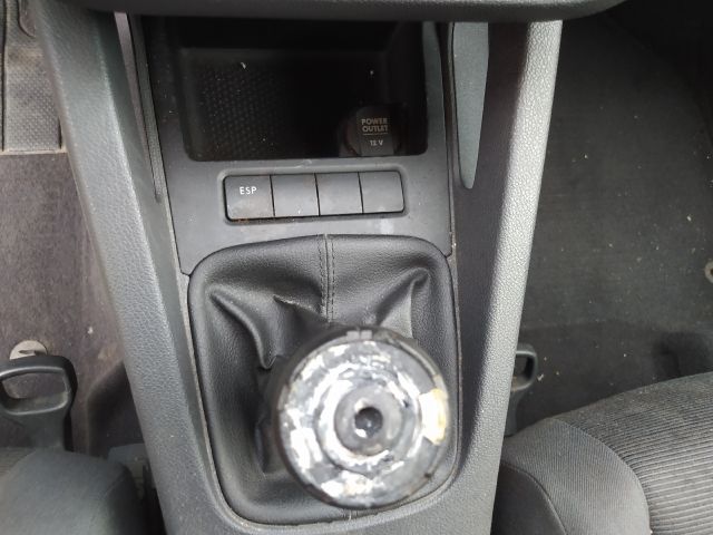 bontott VW GOLF V Hűtőrács