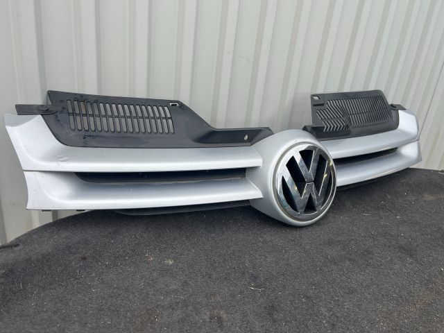 bontott VW GOLF V Hűtőrács