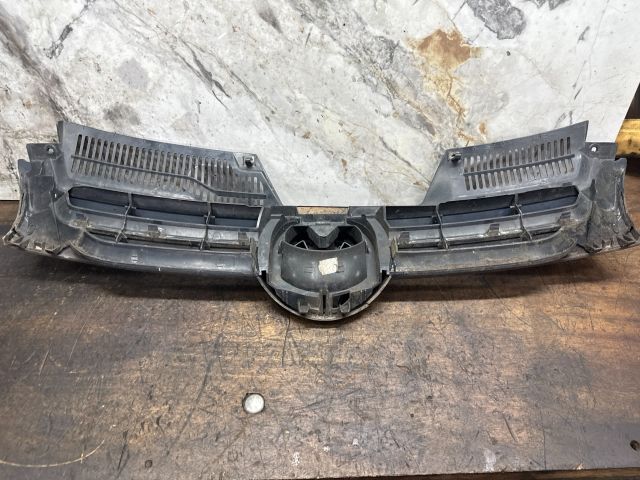 bontott VW GOLF V Hűtőrács