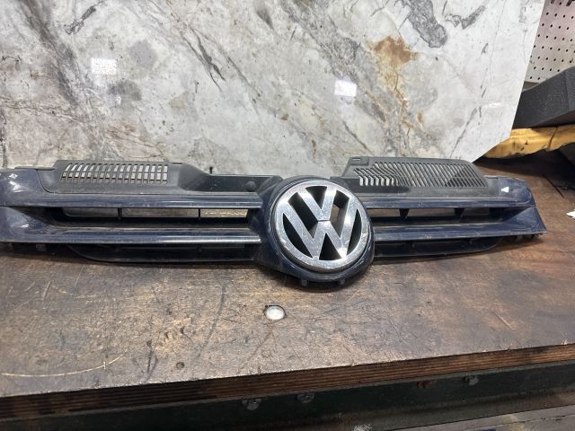 bontott VW GOLF V Hűtőrács