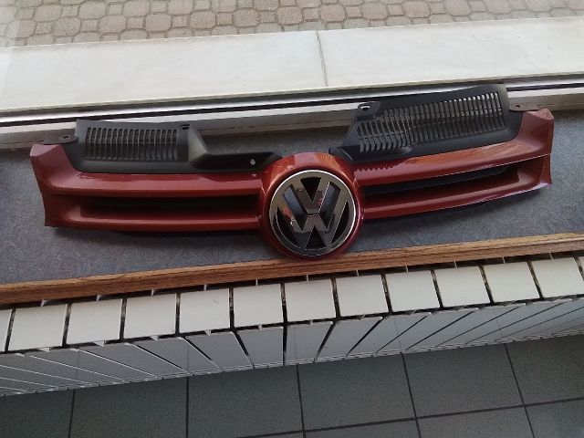 bontott VW GOLF V Hűtőrács