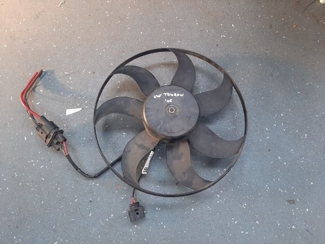 bontott VW GOLF V Hűtőventilátor