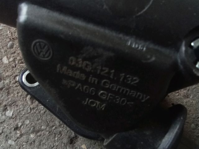 bontott VW GOLF V Hűtővíz Elosztó Cső