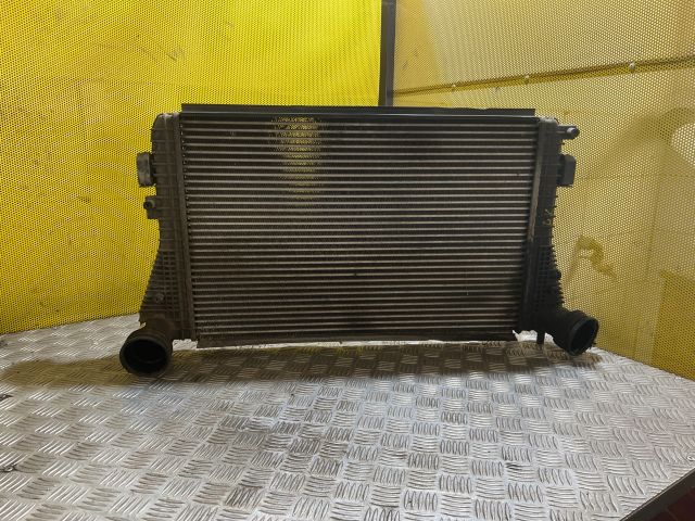 bontott VW GOLF V Intercooler