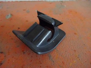 bontott VW GOLF V Isofix Rögzítő Burkolat