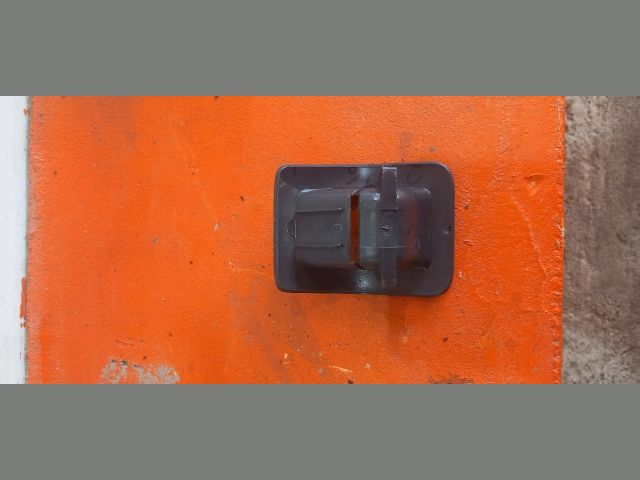 bontott VW GOLF V Isofix Rögzítő Burkolat