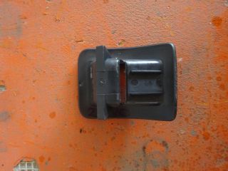 bontott VW GOLF V Isofix Rögzítő Burkolat