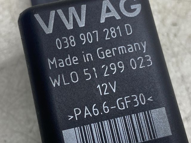 bontott VW GOLF V Izzító Relé