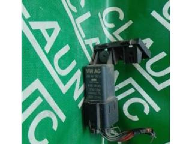 bontott VW GOLF V Izzító Relé