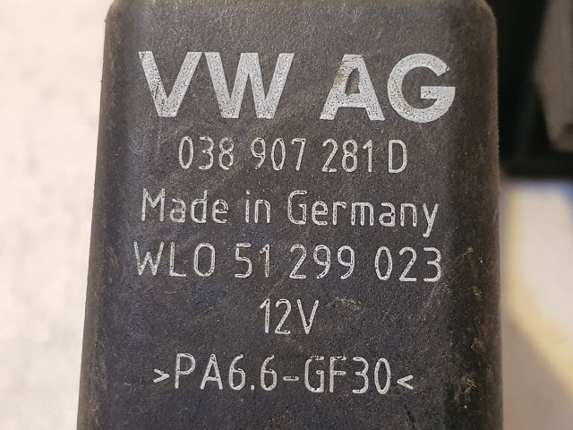 bontott VW GOLF V Izzító Relé