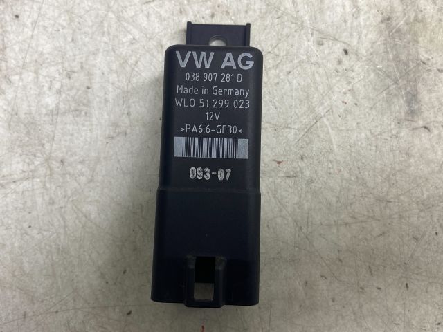 bontott VW GOLF V Izzító Relé