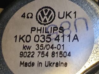 bontott VW GOLF V Jobb A Oszlop Hangszóró Burkolat