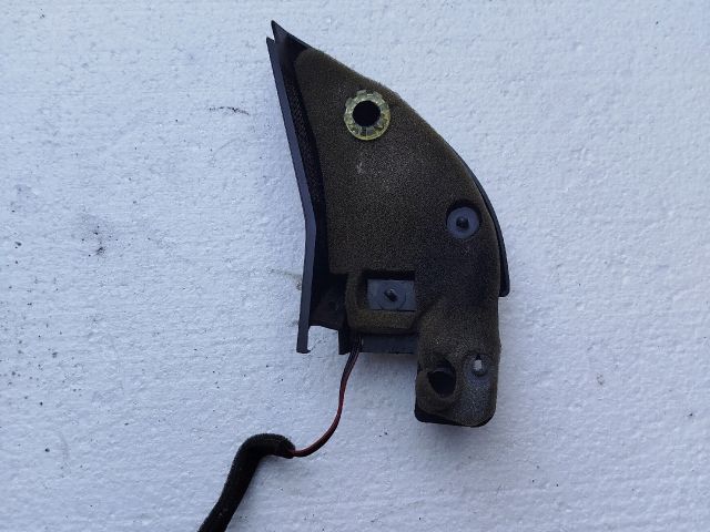 bontott VW GOLF V Jobb A Oszlop Hangszóró