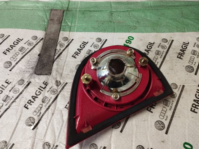 bontott VW GOLF V Jobb Belső Hátsó Lámpa