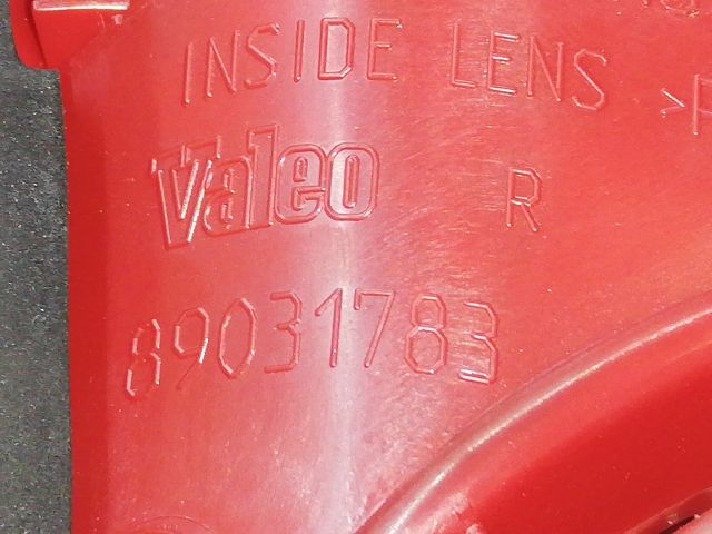 bontott VW GOLF V Jobb Belső Hátsó Lámpa