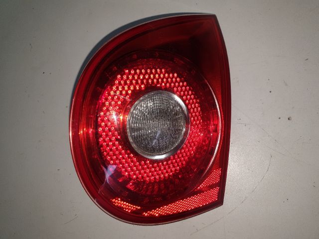 bontott VW GOLF V Jobb Belső Hátsó Lámpa