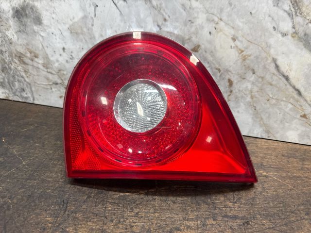 bontott VW GOLF V Jobb Belső Hátsó Lámpa