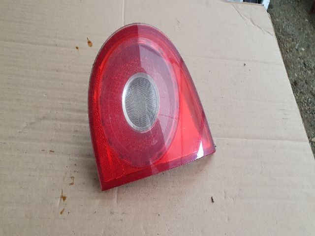 bontott VW GOLF V Jobb Belső Hátsó Lámpa