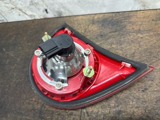 bontott VW GOLF V Jobb Belső Hátsó Lámpa