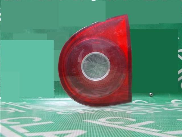 bontott VW GOLF V Jobb Belső Hátsó Lámpa