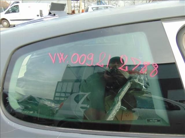 bontott VW GOLF V Jobb C Oszlop Oldalablak Üveg