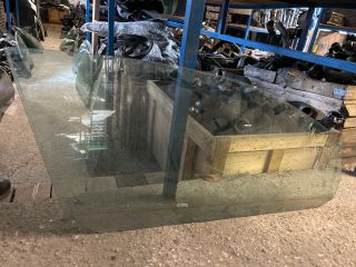 bontott VW GOLF V Jobb első Ablak