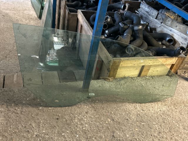 bontott VW GOLF V Jobb első Ablak