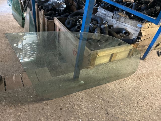 bontott VW GOLF V Jobb első Ablak